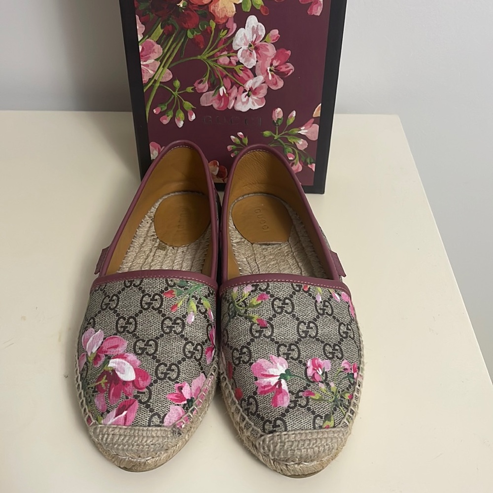 Authentic Gucci supreme bloom espadrilles 38